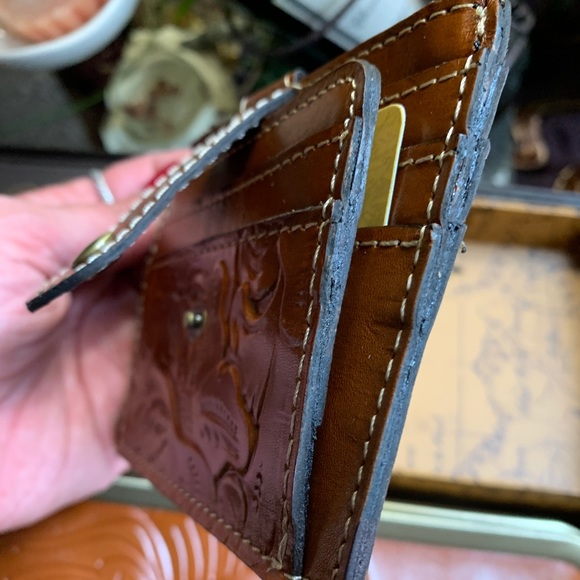 Authentic PATRICIA NASH LEATHER EMBOSSED GRAPE LEAF FRAME CROSB/CLUTCH/WALLET - Picture 15 of 16